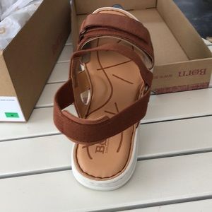 Born Sandal